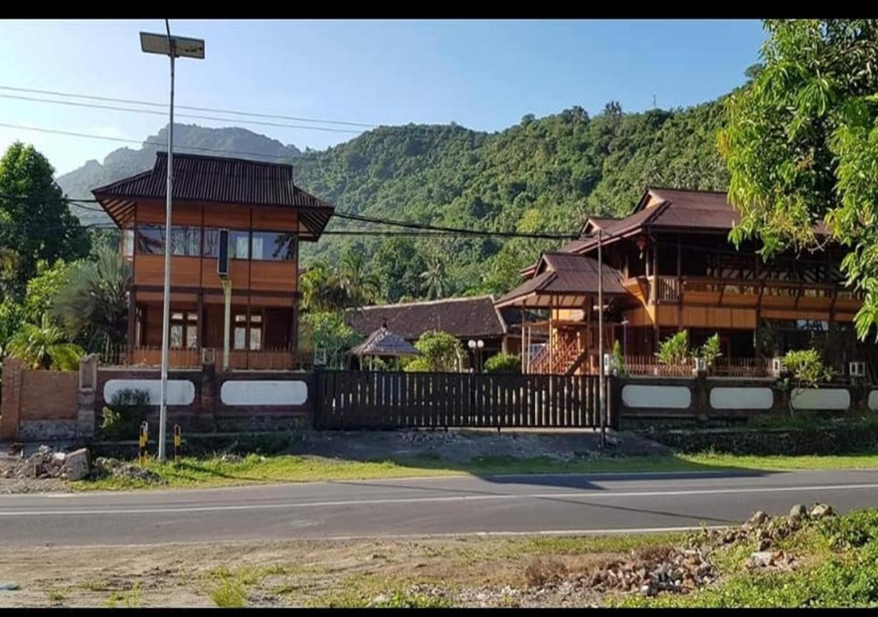 Hotel Besar Bulan Baru - Senggigi Exterior photo