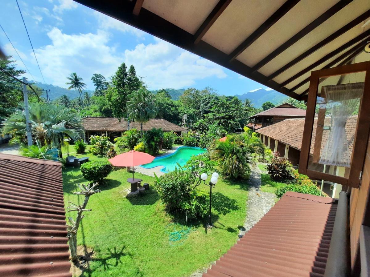 Hotel Besar Bulan Baru - Senggigi Exterior photo