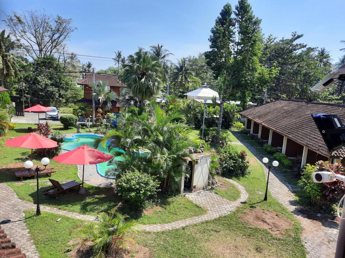 Hotel Besar Bulan Baru - Senggigi Exterior photo