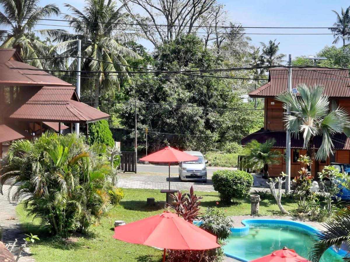 Hotel Besar Bulan Baru - Senggigi Exterior photo